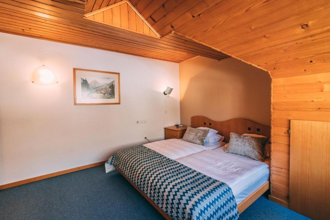 Garni Hotel Vila Triglav Kranjska Gora Exterior photo